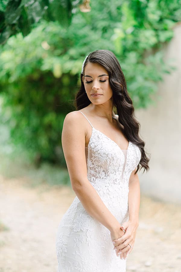 romantic-fall-wedding-nafpaktos-lisianthus-roses_31