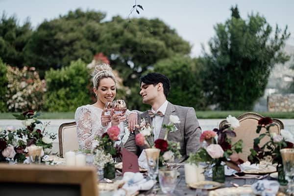 romantic-spring-styled-shoot-anemones_03x