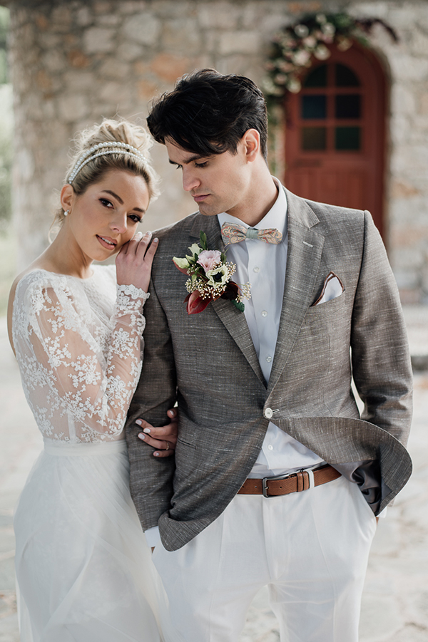 romantic-spring-styled-shoot-anemones_14