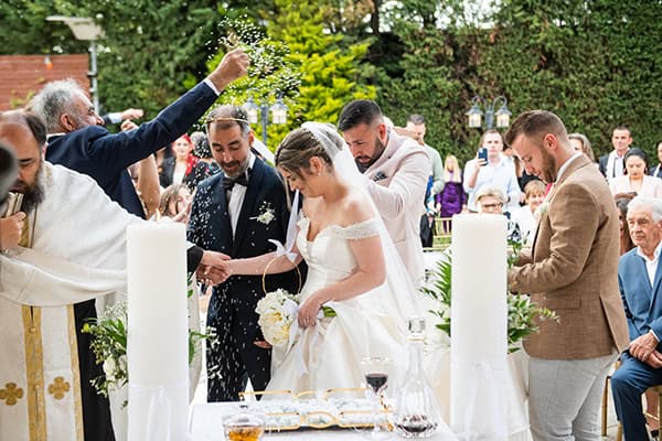 romantic-spring-wedding-athens-white-peonies-light_17