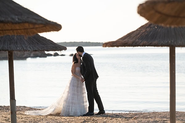 romantic-summer-wedding-athens-total-white-hydrangeas-orchids_05