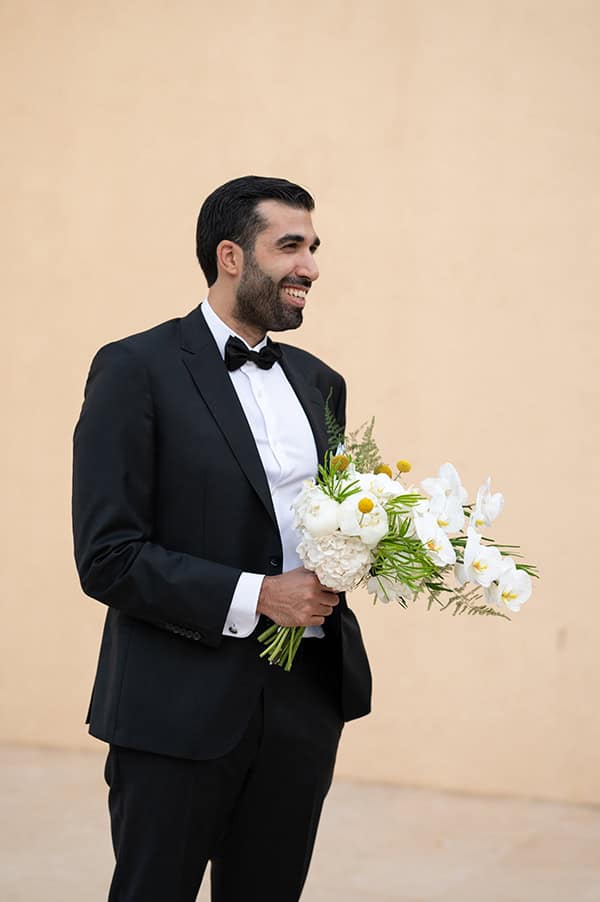 romantic-summer-wedding-athens-total-white-hydrangeas-orchids_15x