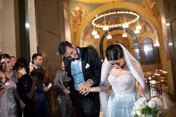 romantic-summer-wedding-athens-total-white-hydrangeas-orchids_24