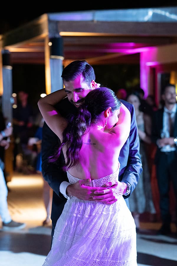 romantic-summer-wedding-athens-total-white-hydrangeas-orchids_36