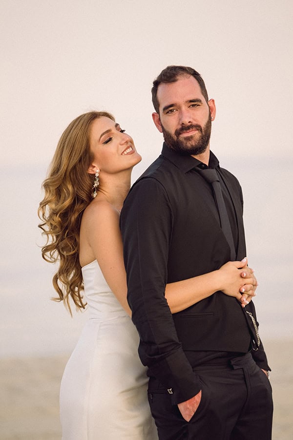 romantic-summer-wedding-larisa-white-roses-gold-touches_24