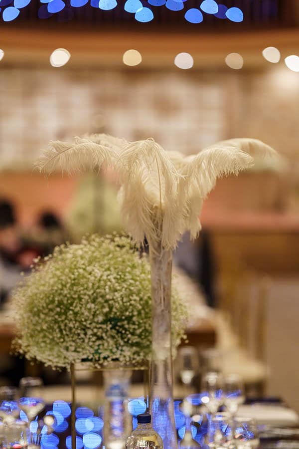 romantic-winter-wedding-lush-baby-breath_16x