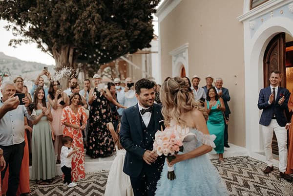 rustic-summer-wedding-symi-lovely-hues-orange-light-blue_23