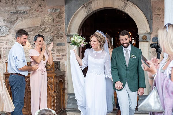 simply-chic-fall-wedding-athens-roses-olive-leaves_13