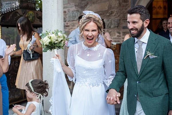 simply-chic-fall-wedding-athens-roses-olive-leaves_14