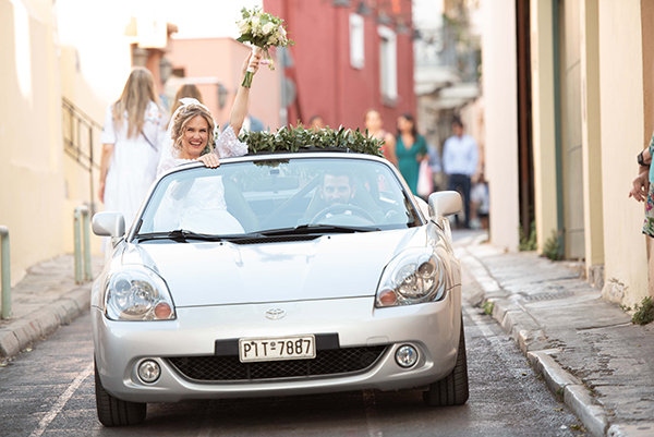 simply-chic-fall-wedding-athens-roses-olive-leaves_16