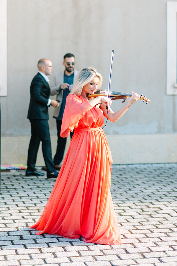 summer-wedding-athens-romantic-peonies-roses-pastel-hues_17z