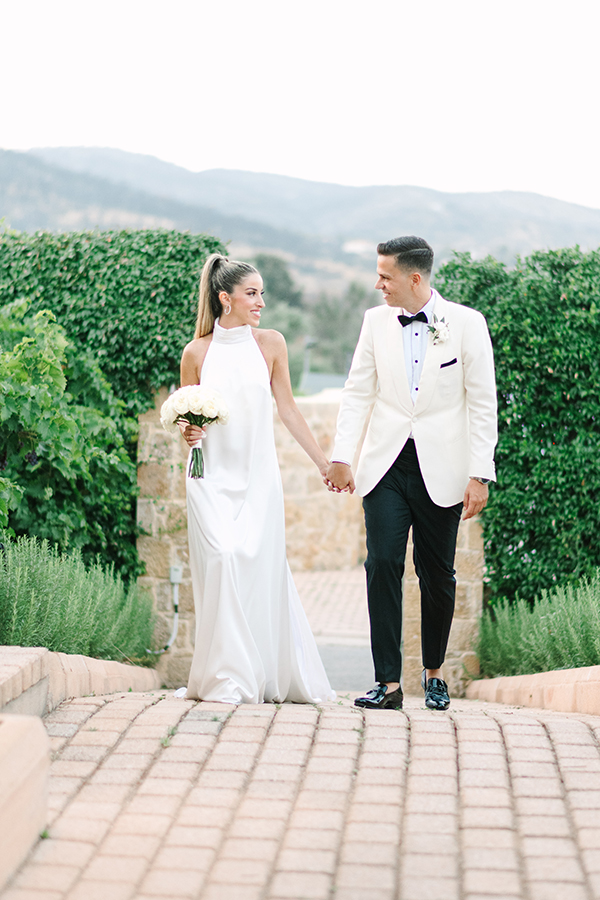 summer-wedding-athens-romantic-peonies-roses-pastel-hues_31