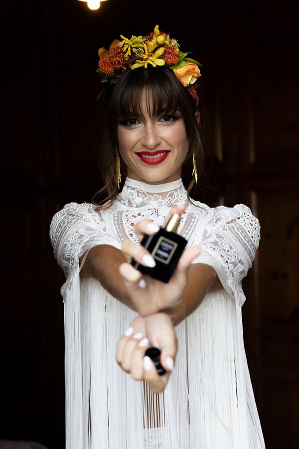 summer-wedding-baptism-tinos-island-colorful-flowers-vivid-mexican-mood_07