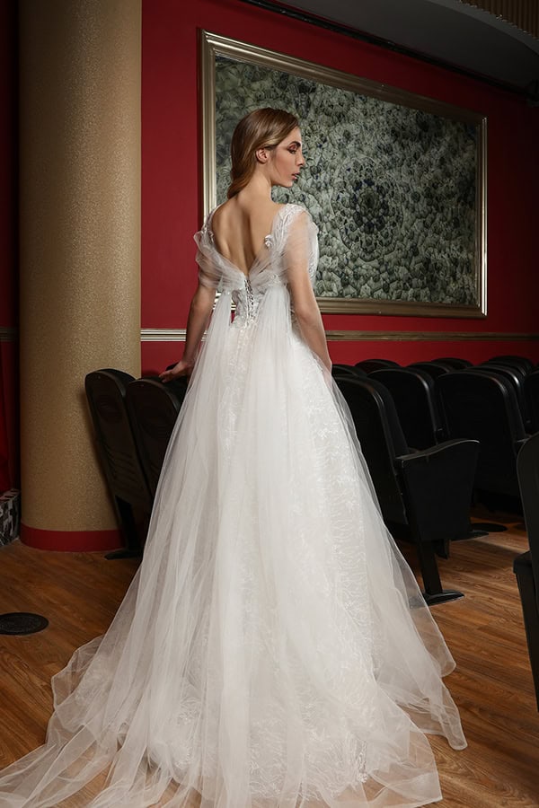 utterly-bridal-look-dream-lovely-wedding-dresses-tranoulis-fashion_13