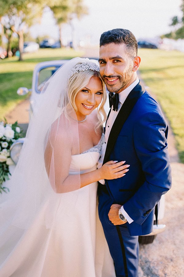 utterly-romantic-wedding-kalamata-lovely-white-arrangments-gold-details_01