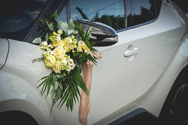 beautiful-fall-wedding-kozani-ivory-roses-pampas-grass_06
