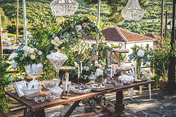 beautiful-fall-wedding-kozani-ivory-roses-pampas-grass_13