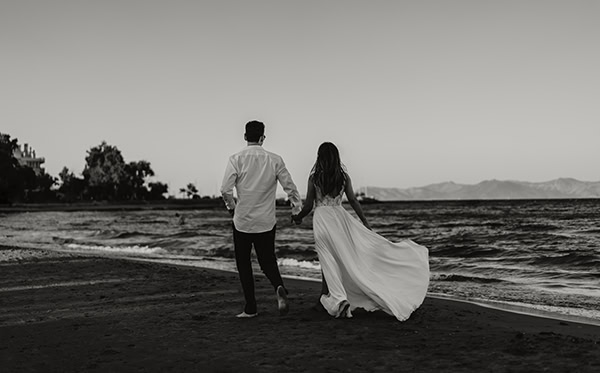 beautiful-summer-wedding-athens-white-blooms-lush-olive-leaves_66