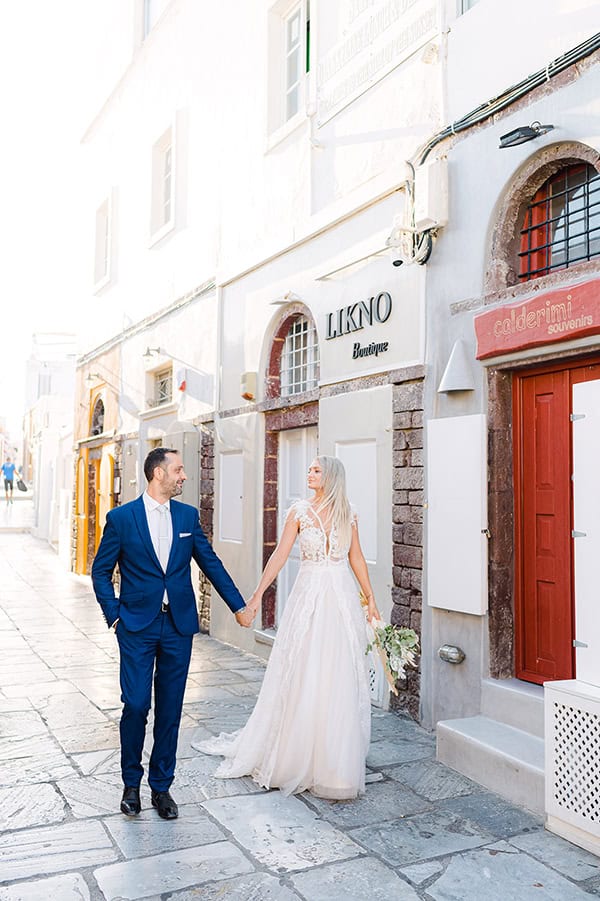 beautiful-summer-wedding-patra-romantic-white-florals_02x