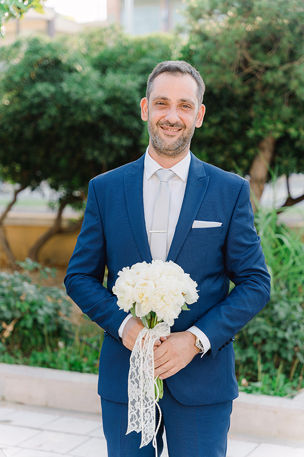 beautiful-summer-wedding-patra-romantic-white-florals_27