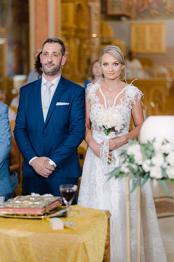 beautiful-summer-wedding-patra-romantic-white-florals_33