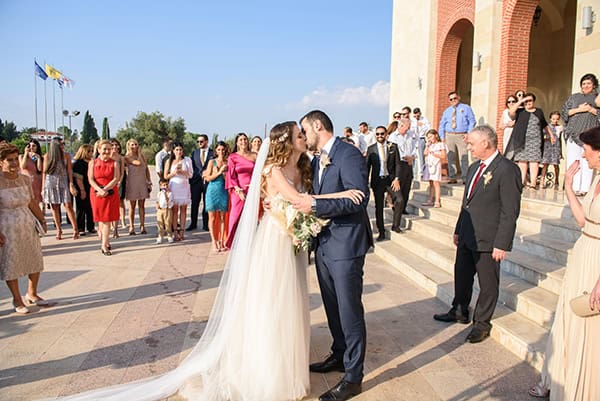 boho-fall-wedding-nicosia-pampas-grass-roses-pastel-tones_13