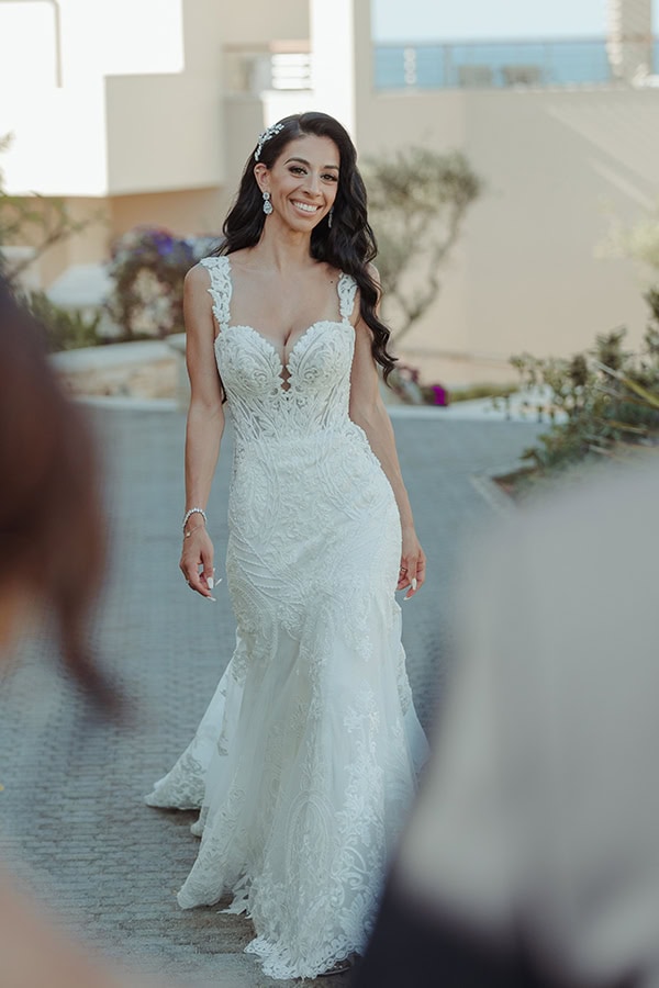 chic-summer-wedding-chania-white-peonies-hydrangeas_05