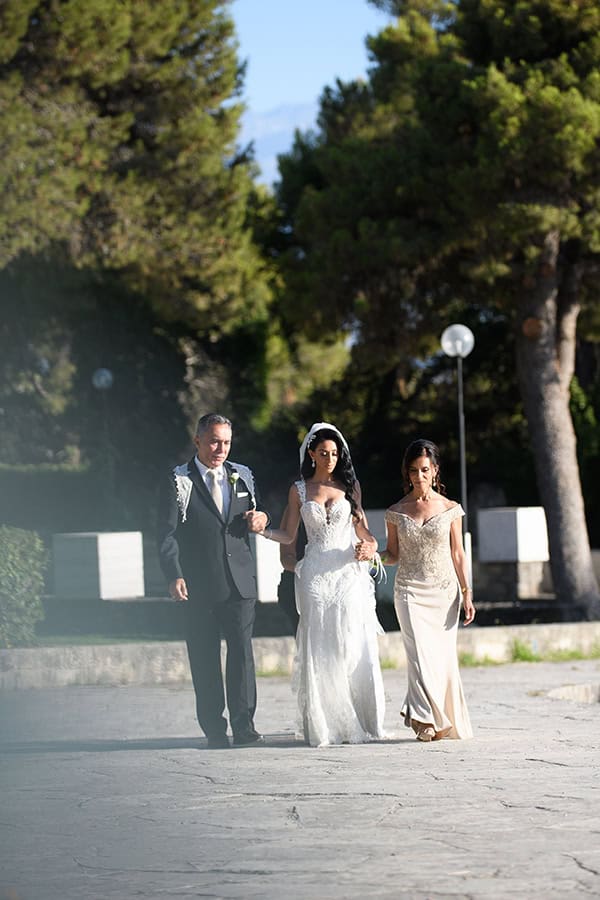 chic-summer-wedding-chania-white-peonies-hydrangeas_13x