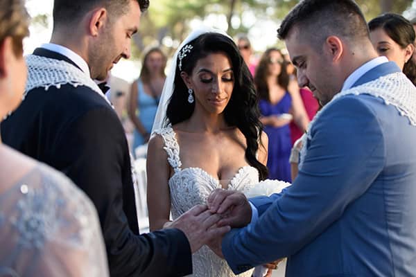 chic-summer-wedding-chania-white-peonies-hydrangeas_15