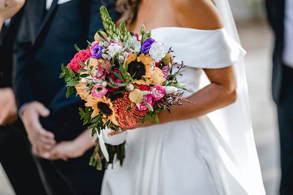 colorful-fall-wedding-athens-chrysanthemum-sunflowers_19
