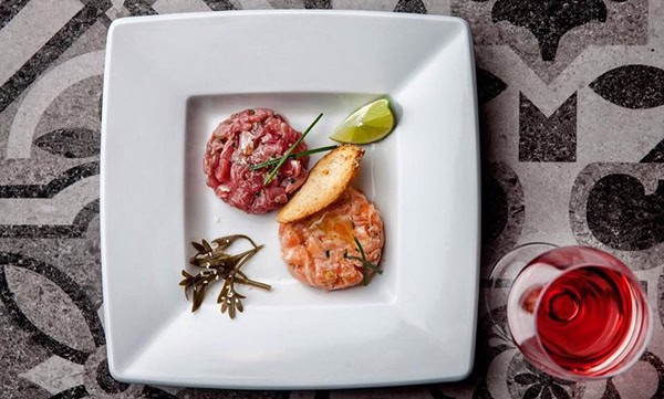 delicious-dishes-aelia-catering-unforgetable-wedding-catering_01