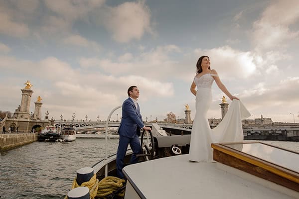 fairytale-summer-wedding-colorful-flowers-next-to-beach_46