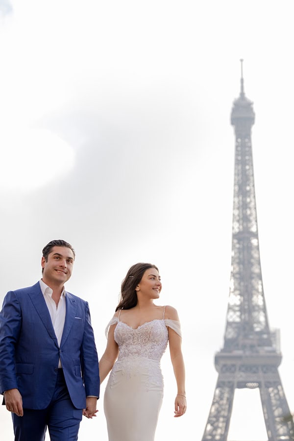 fairytale-summer-wedding-colorful-flowers-next-to-beach_49