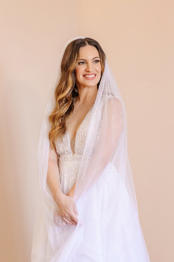 lovely-fall-wedding-galazia-akti-white-hydrangeas-somon-anthurium_09