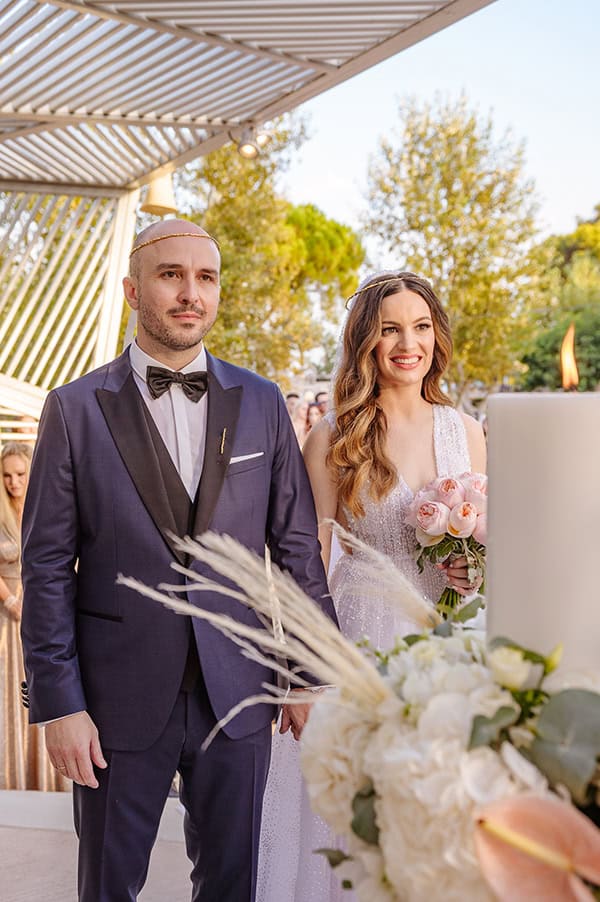 lovely-fall-wedding-galazia-akti-white-hydrangeas-somon-anthurium_29