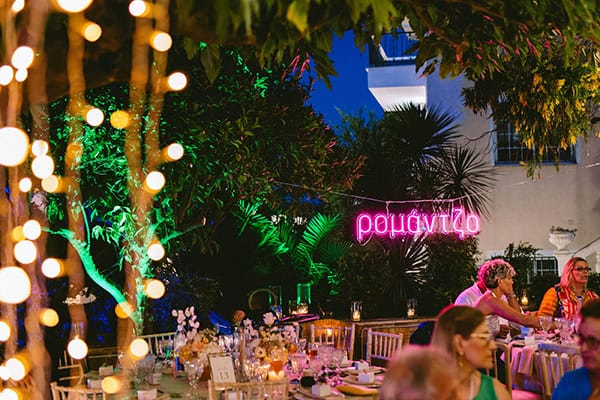 lovely-fall-wedding-hydrangeas-roses-light-shades_50