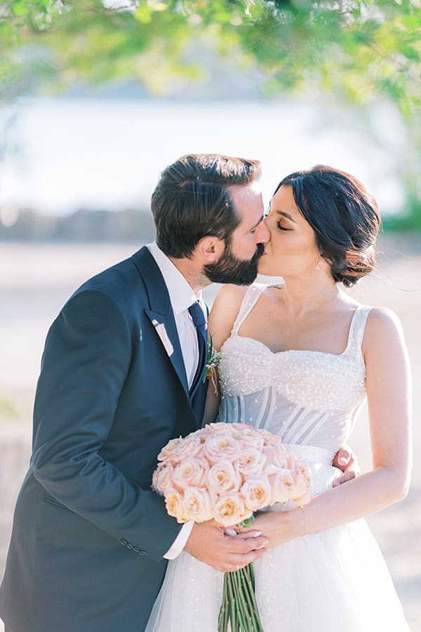 lovely-summer-wedding-corfu-romantic-florals-peach-light-blues-hues_01x