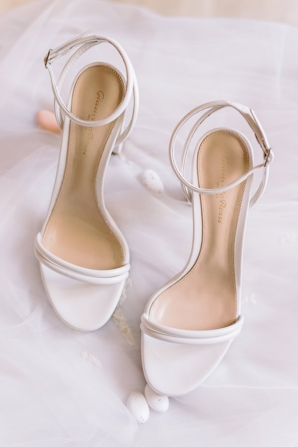 lovely-summer-wedding-corfu-romantic-florals-peach-light-blues-hues_05