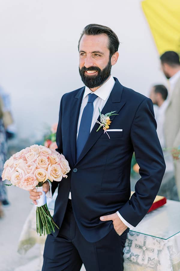 lovely-summer-wedding-corfu-romantic-florals-peach-light-blues-hues_15