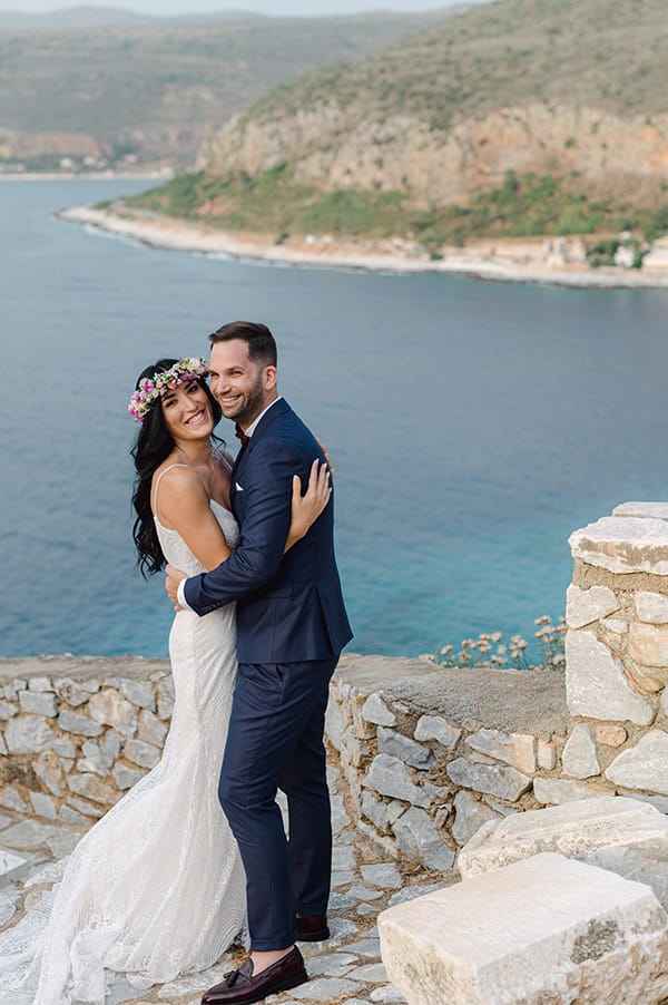 lovely-summer-wedding-patra-olives-white-orchids_01