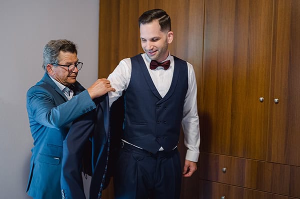 lovely-summer-wedding-patra-olives-white-orchids_14