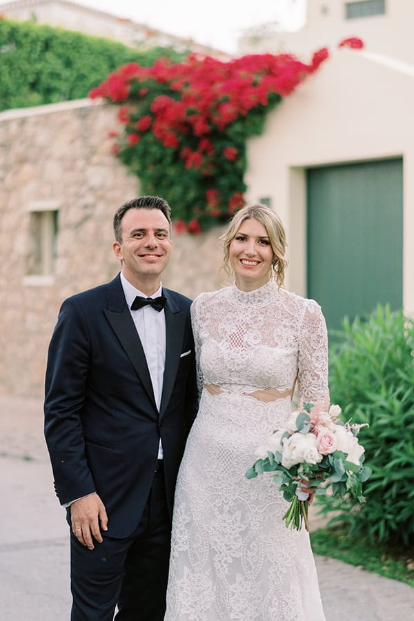 lovely-summer-wedding-spetses-romantic-peonies-roses_04w