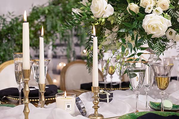 luxurious-styled-shoot-white-florals-gold-details_24