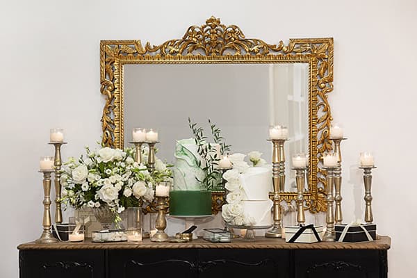 luxurious-styled-shoot-white-florals-gold-details_28