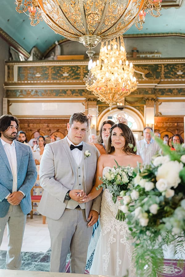 romantic-fall-wedding-kefalonia-eucalyptus-white-flowers_14