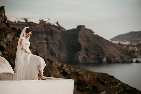 romantic-next-day-shoot-backdrops-santorini-island-beaches_03