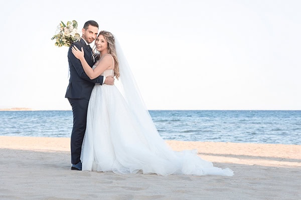 romantic-summer-wedding-athens-roses-orchids_02