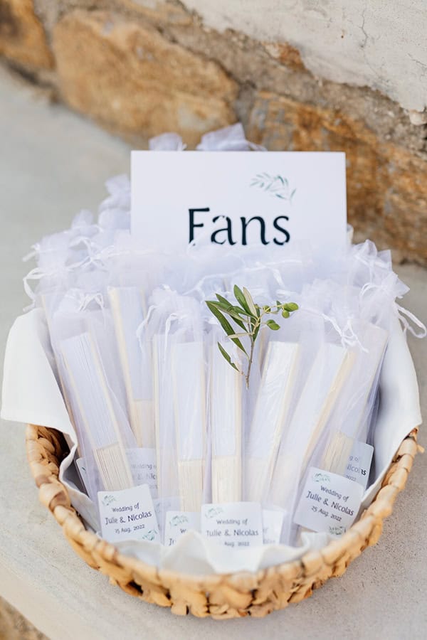 simply-chic-wedding-naxos-white-roses-olive-leaves_09x