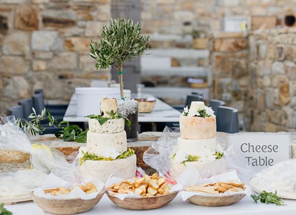 simply-chic-wedding-naxos-white-roses-olive-leaves_30