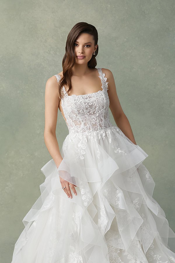 stunning-wedding-dresses-justin-alexander_01